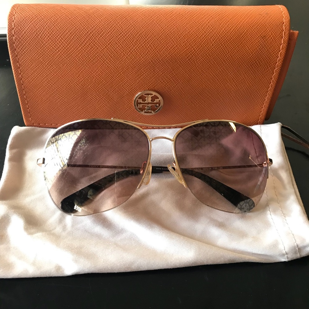 Tory Burch Aviator Sunglasses
